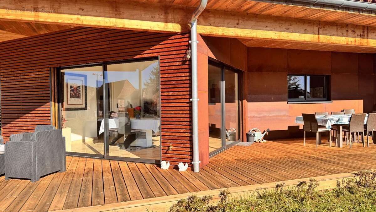 Maison à TOUR-DE-FAURE