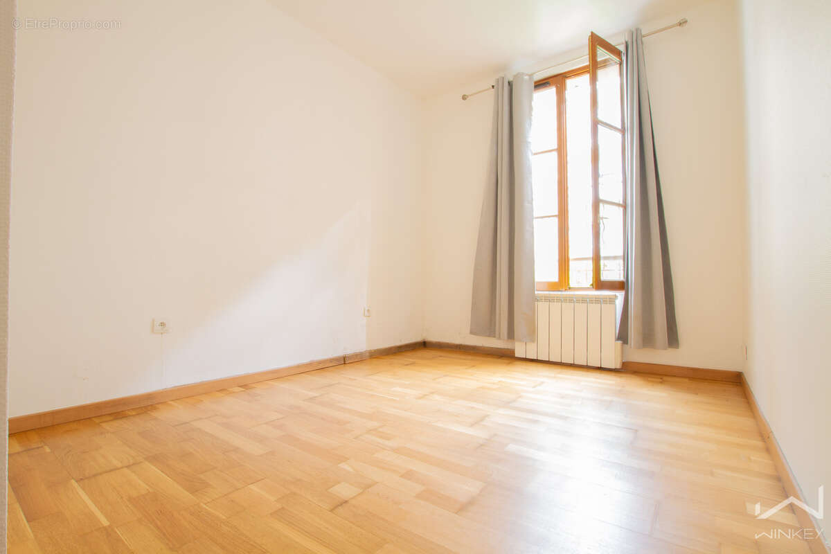 Appartement à VILLENEUVE-SAINT-GEORGES