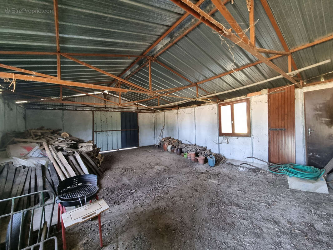 Maison de campagne sur 9 778 m2 de terrain ! - photo 18