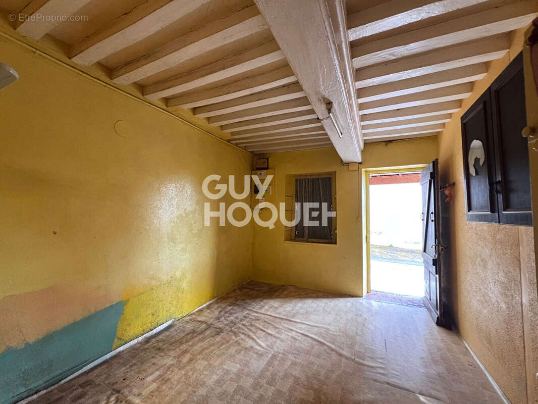 Maison à CHARBONNAT