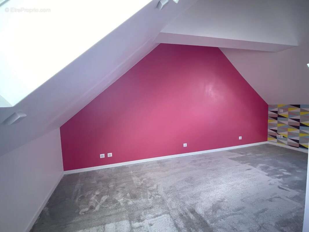 Maison à PLOUER-SUR-RANCE