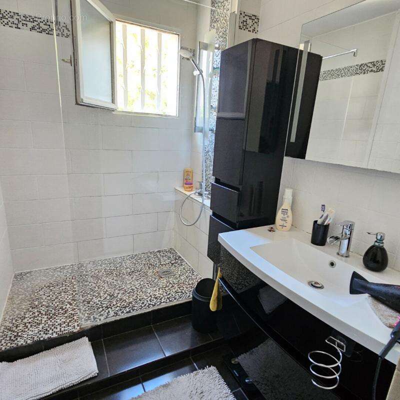 Maison à PUGET-SUR-ARGENS