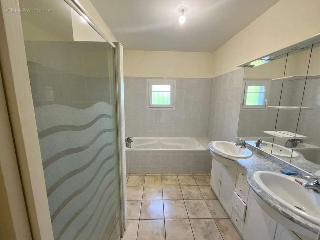 Photo 7 - Maison à MEHUN-SUR-YEVRE