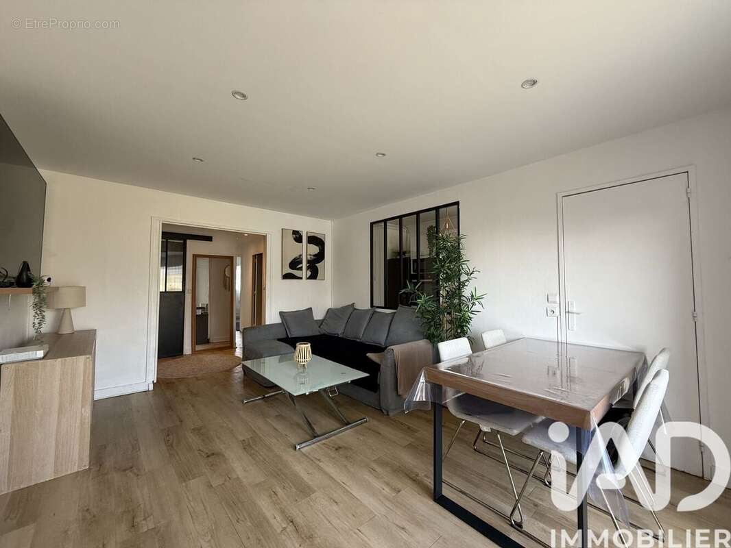 Photo 3 - Appartement à LE MEE-SUR-SEINE