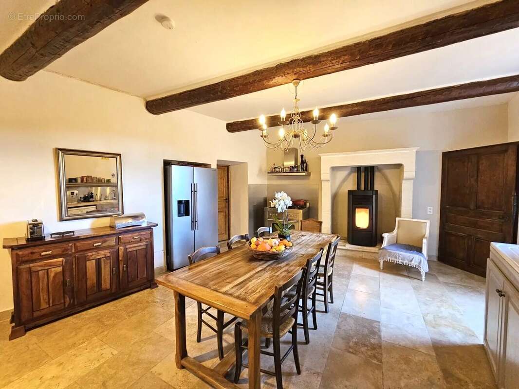 Maison à ROUSSILLON