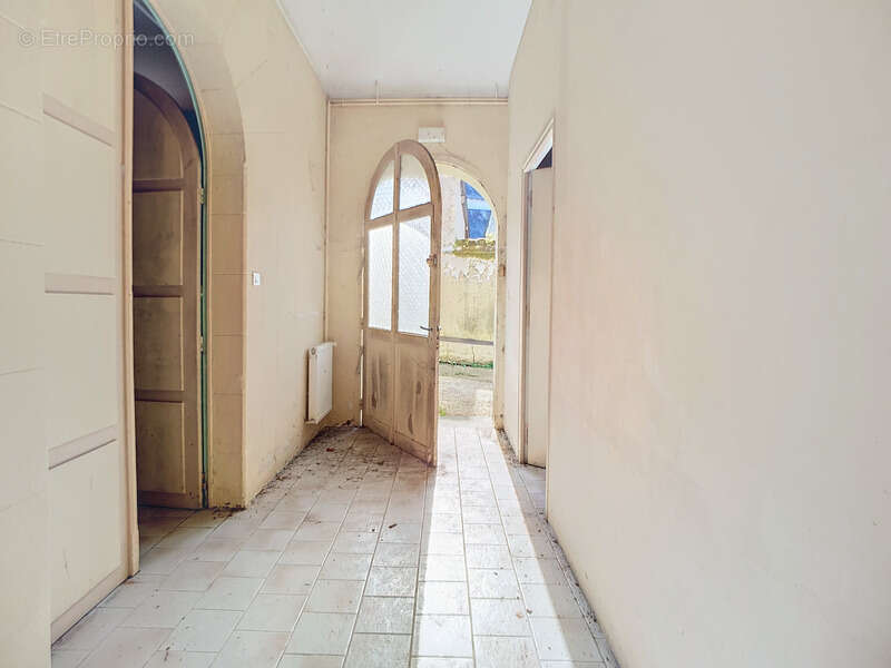 Appartement à LA CHARTRE-SUR-LE-LOIR