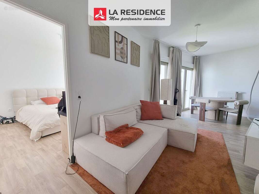 Appartement à STAINS