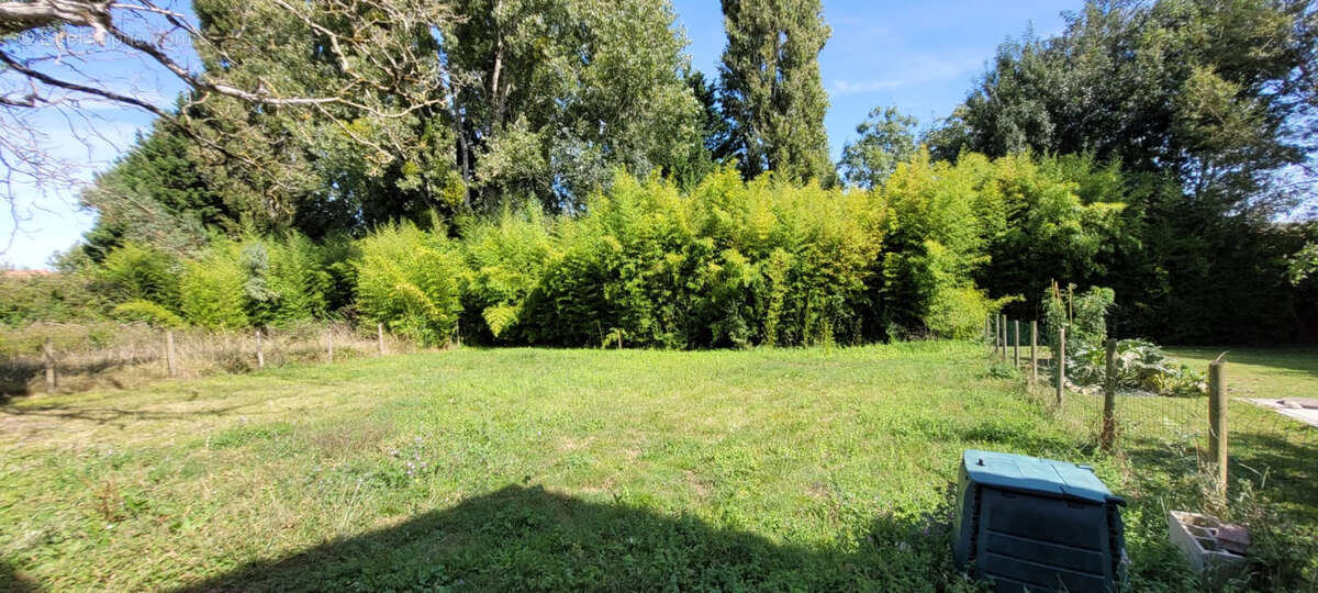 Maison à MONTPELLIER-DE-MEDILLAN