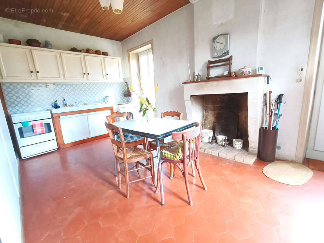 Maison de Caractère à 10min de Saintes - photo 7