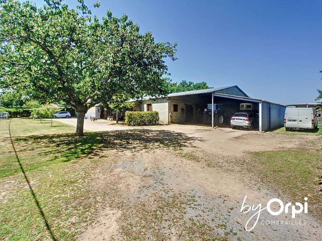 Maison à NERIS-LES-BAINS