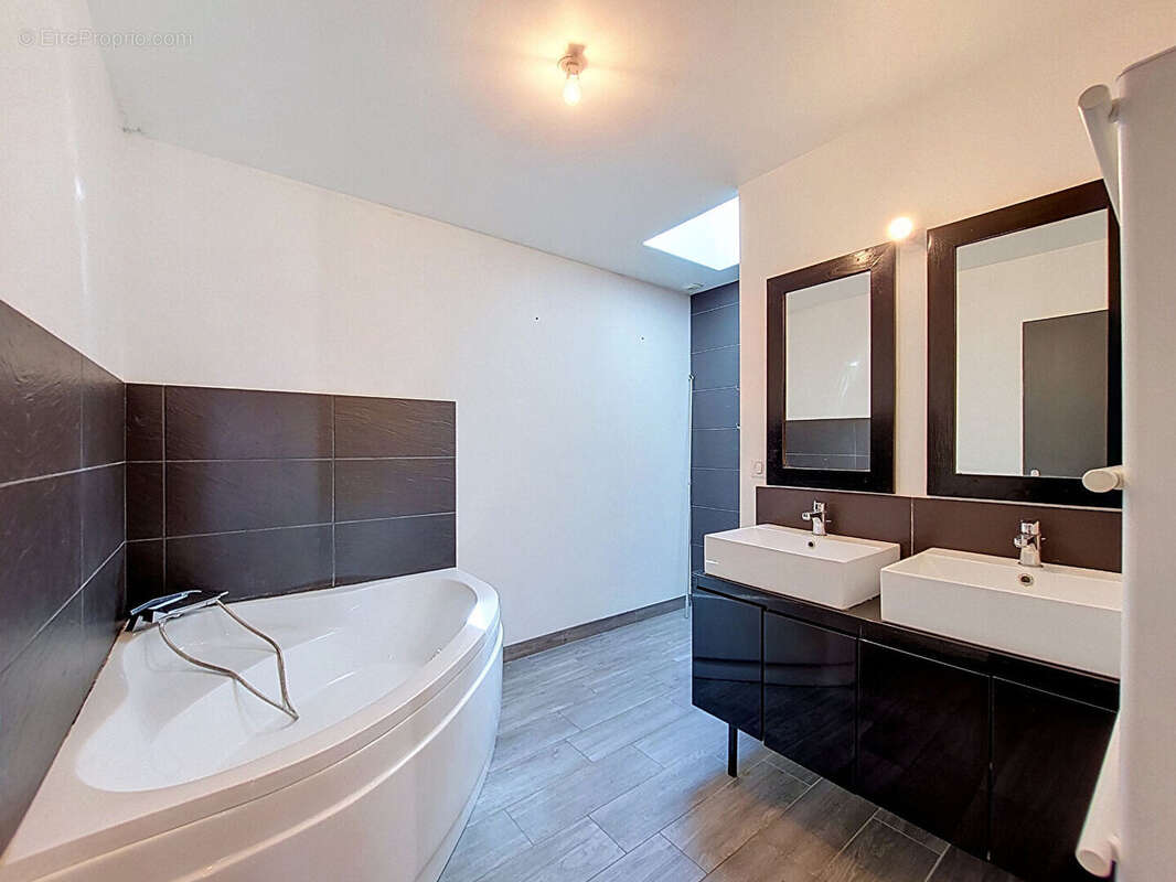 Maison moderne de plain-pied - St Mars du Desert - photo 8