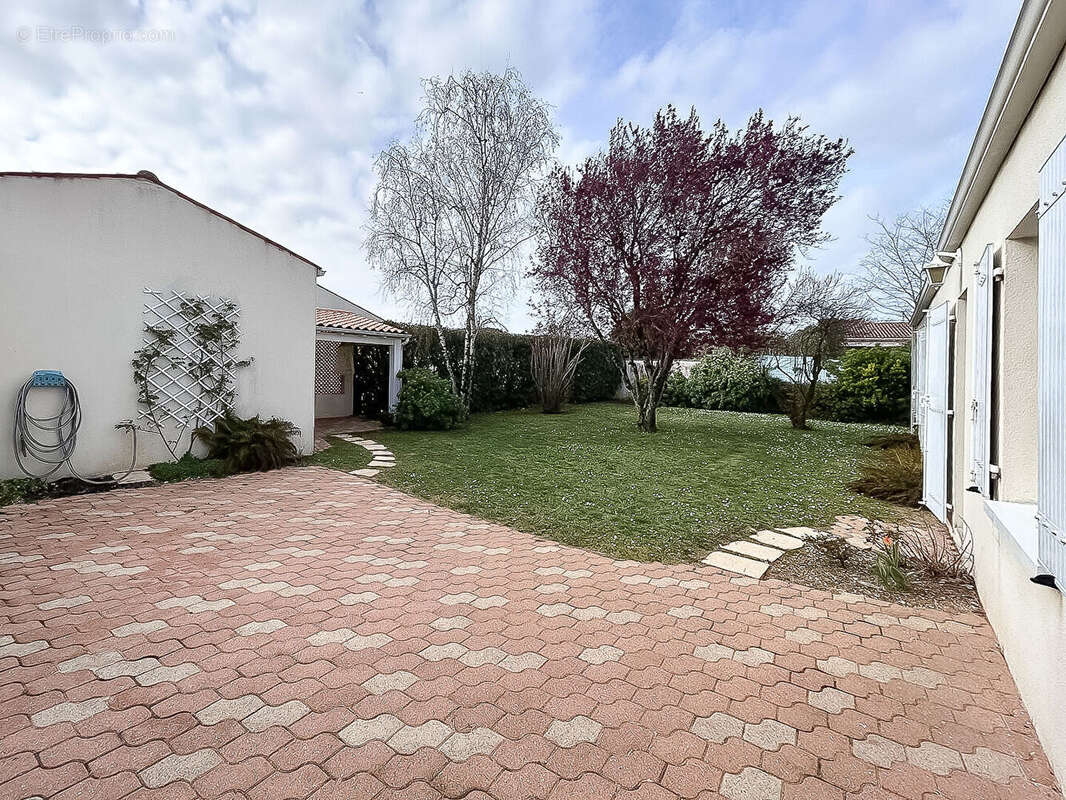 Maison à LA JARNE