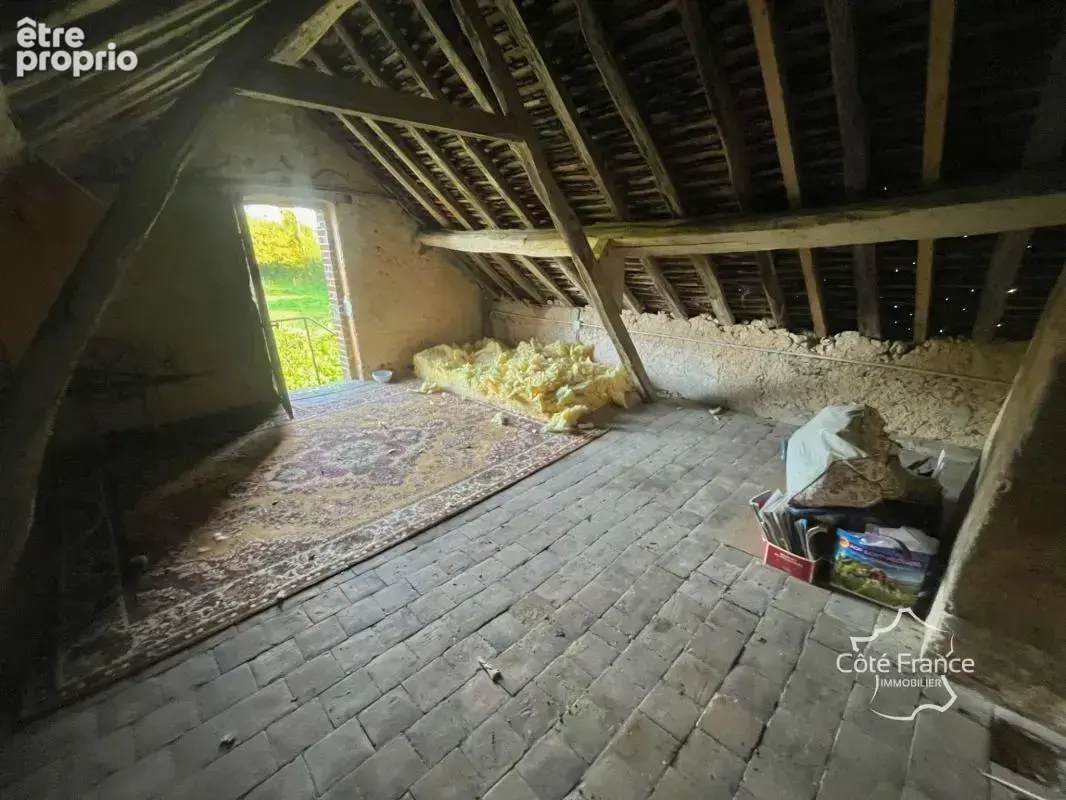 Charmante fermette dotée d'un hangar sur un terrain de 5170m - photo 17