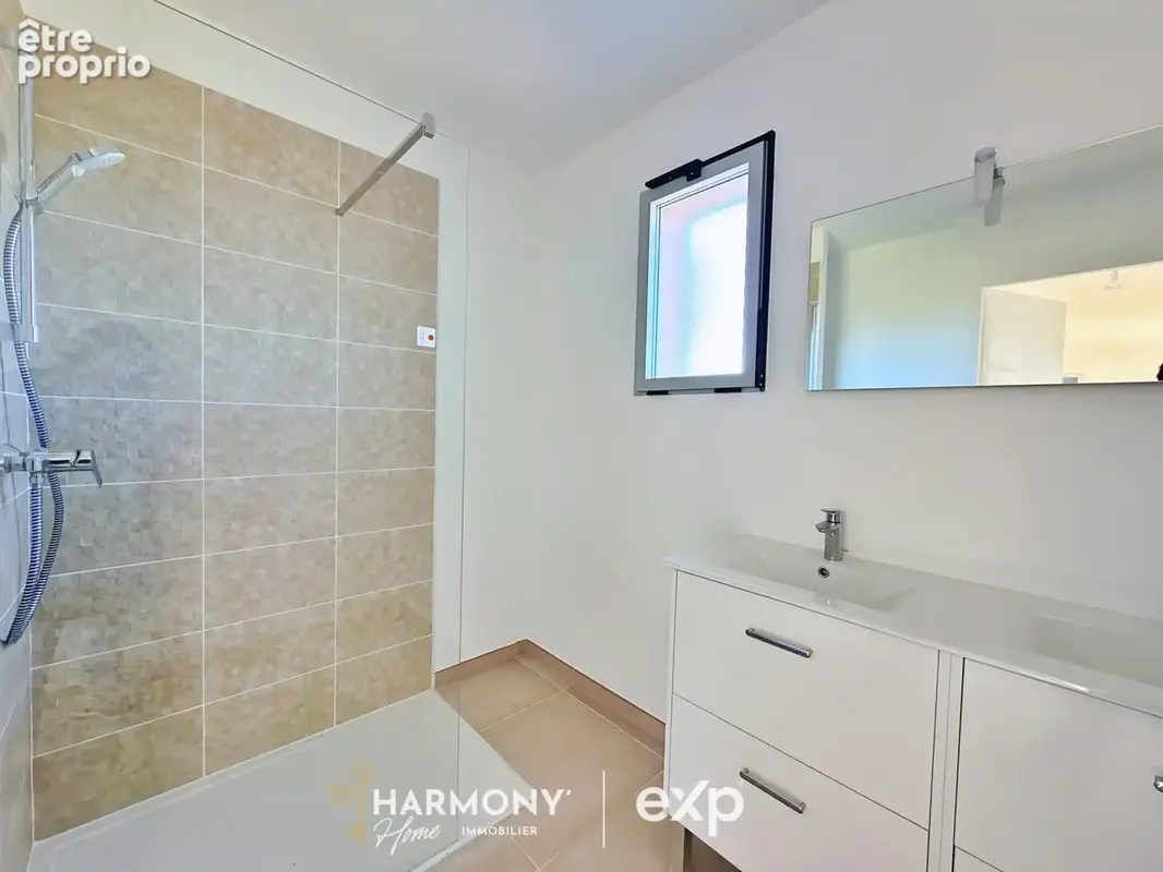 Appartement 66 m² à Plan-De-La-Tour  - photo 5