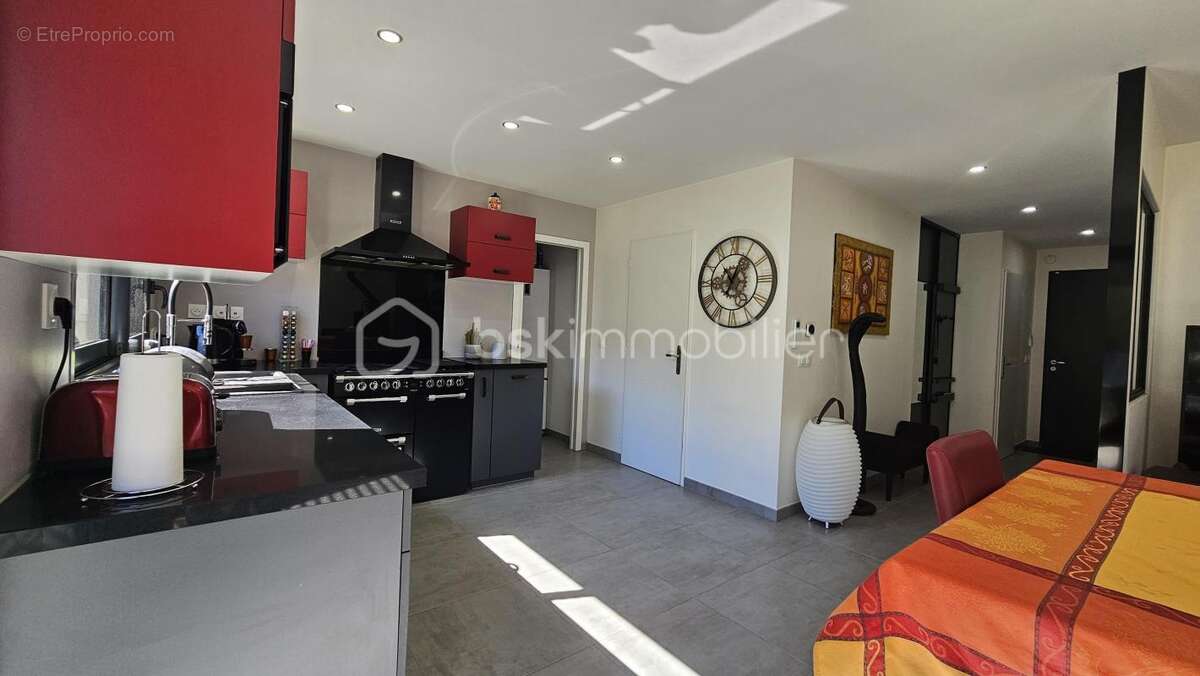 Maison à VAULNAVEYS-LE-BAS