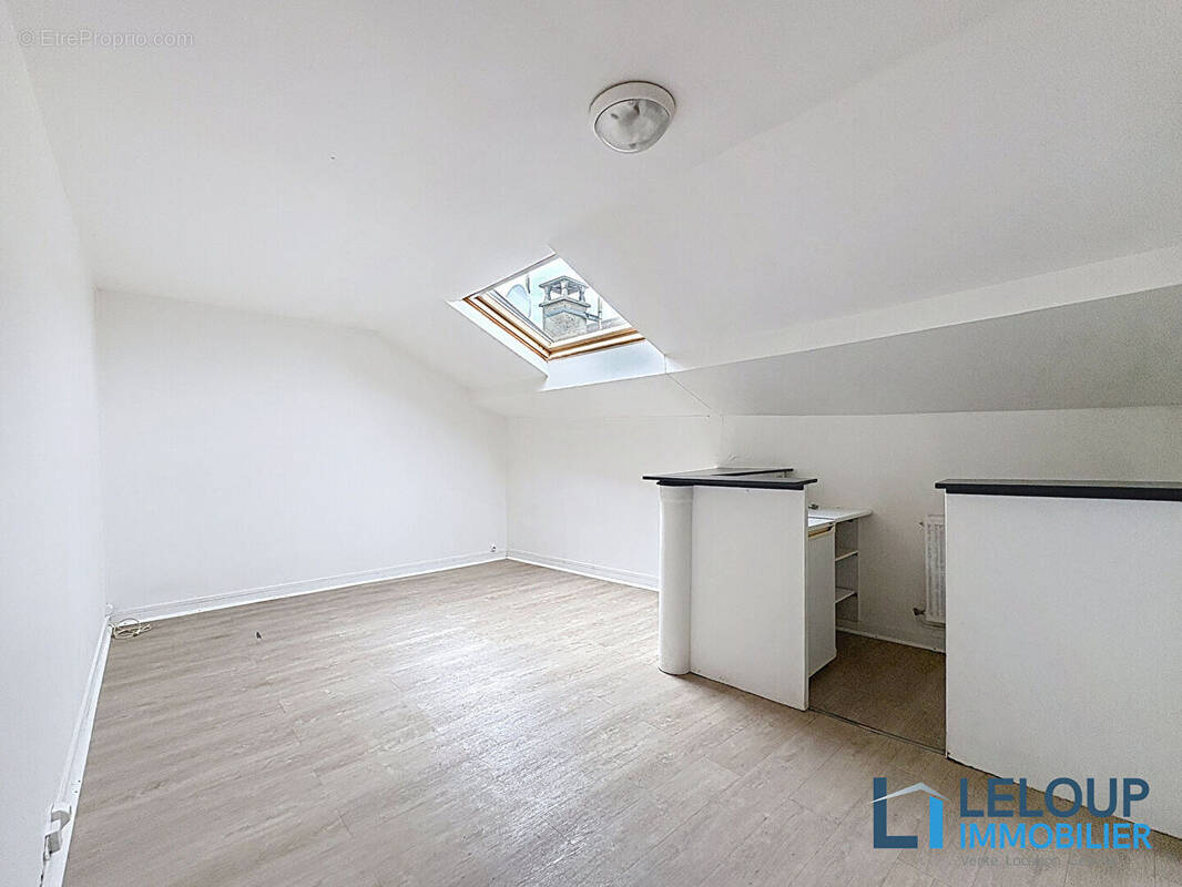 Appartement à LE MESNIL-ESNARD