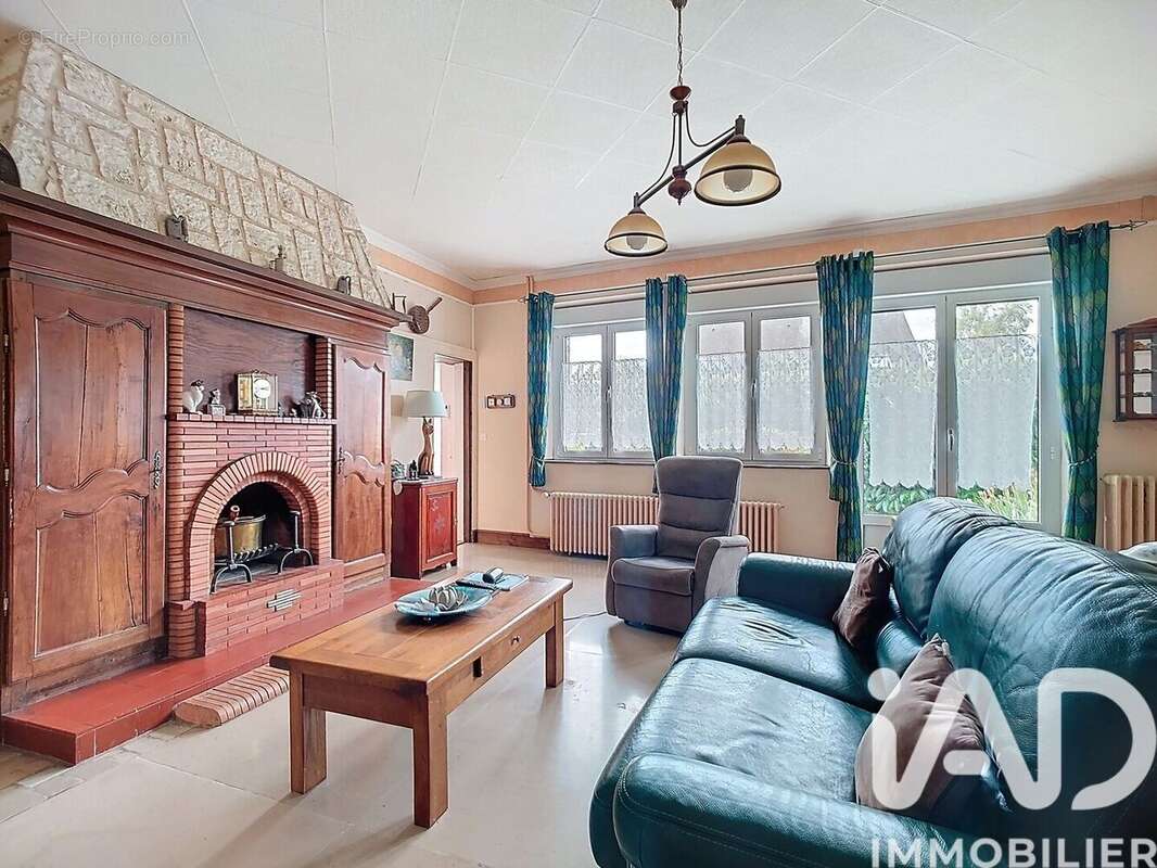 Photo 2 - Maison à SAINT-GERMAIN-LAVAL