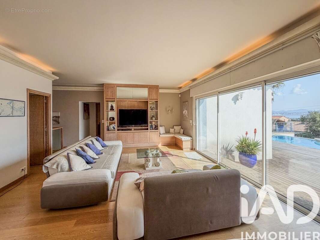 Photo 8 - Maison à FREJUS