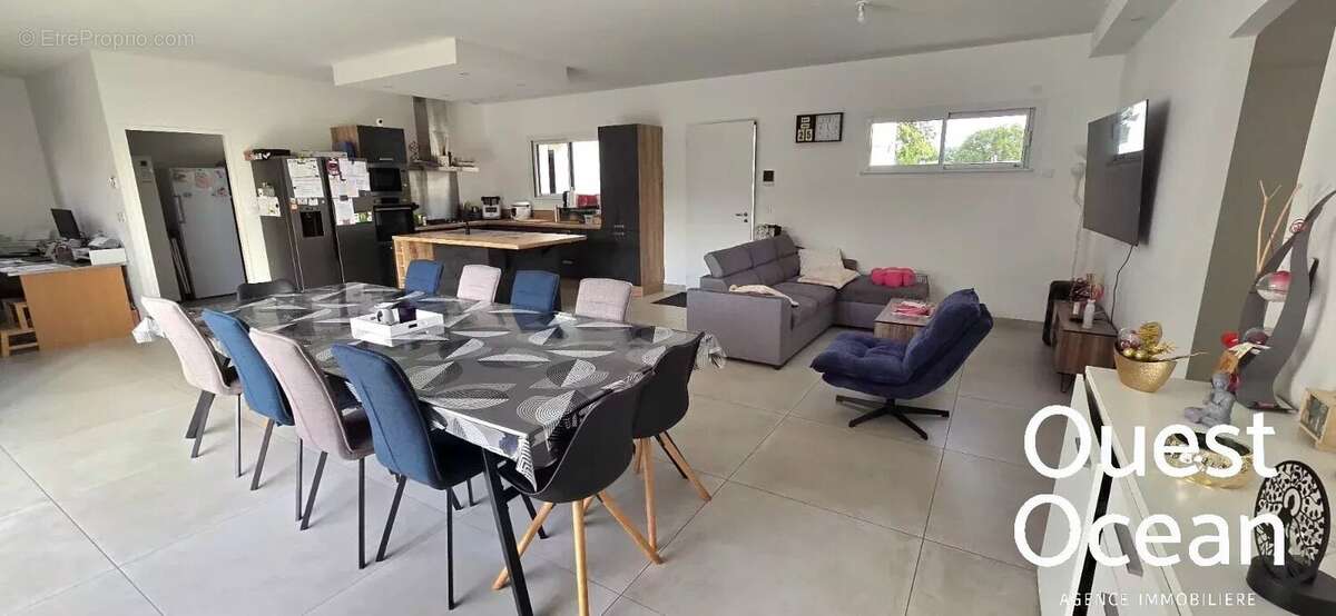 Maison à SAINT-AVAUGOURD-DES-LANDES