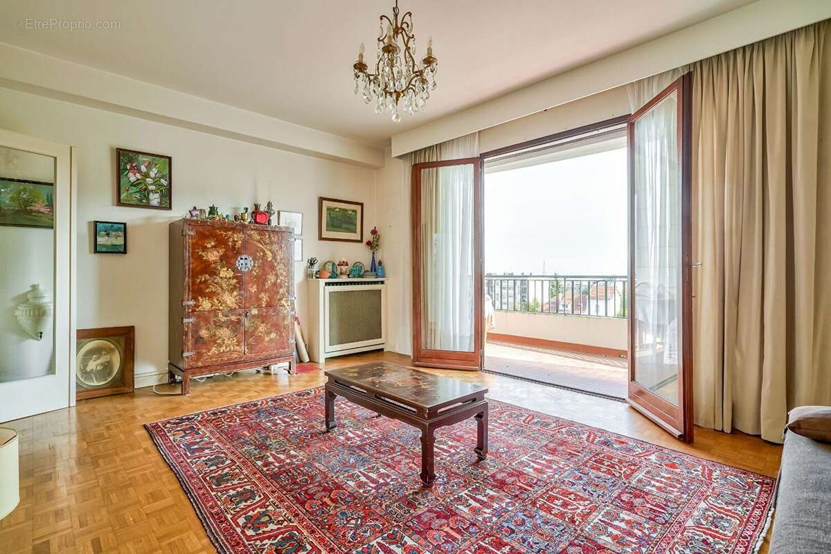 pièce à vivre - Appartement à CLAMART