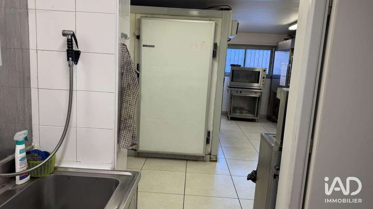 Photo 9 - Commerce à LA PENNE-SUR-HUVEAUNE