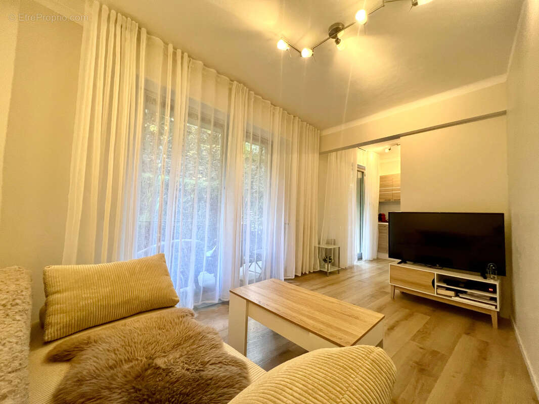 Appartement à ROQUEBRUNE-CAP-MARTIN