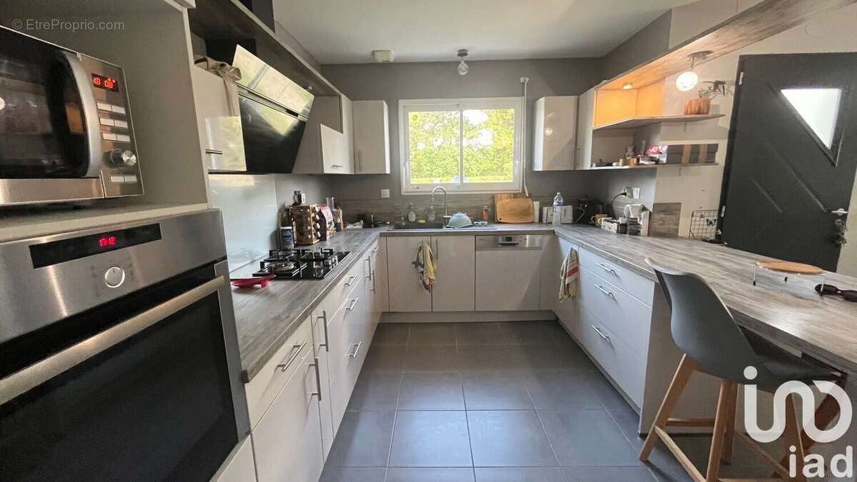 Photo 9 - Maison à ROULLET-SAINT-ESTEPHE