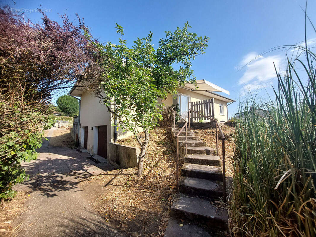 Maison Jussy 6 pièces  155 m2 - photo 2