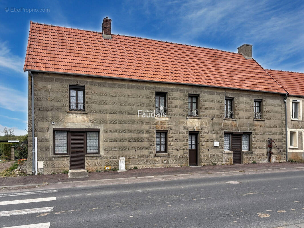 Maison à AIREL