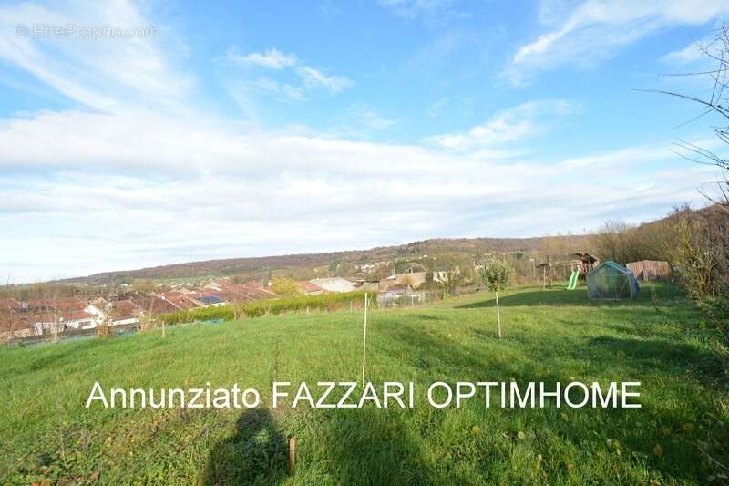 Maison à CHARENCY-VEZIN