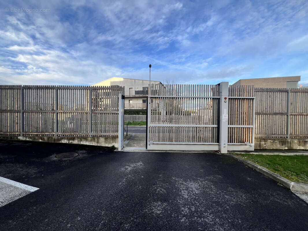 Appartement à BEZANNES