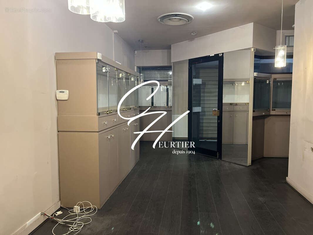 Commerce à GRENOBLE