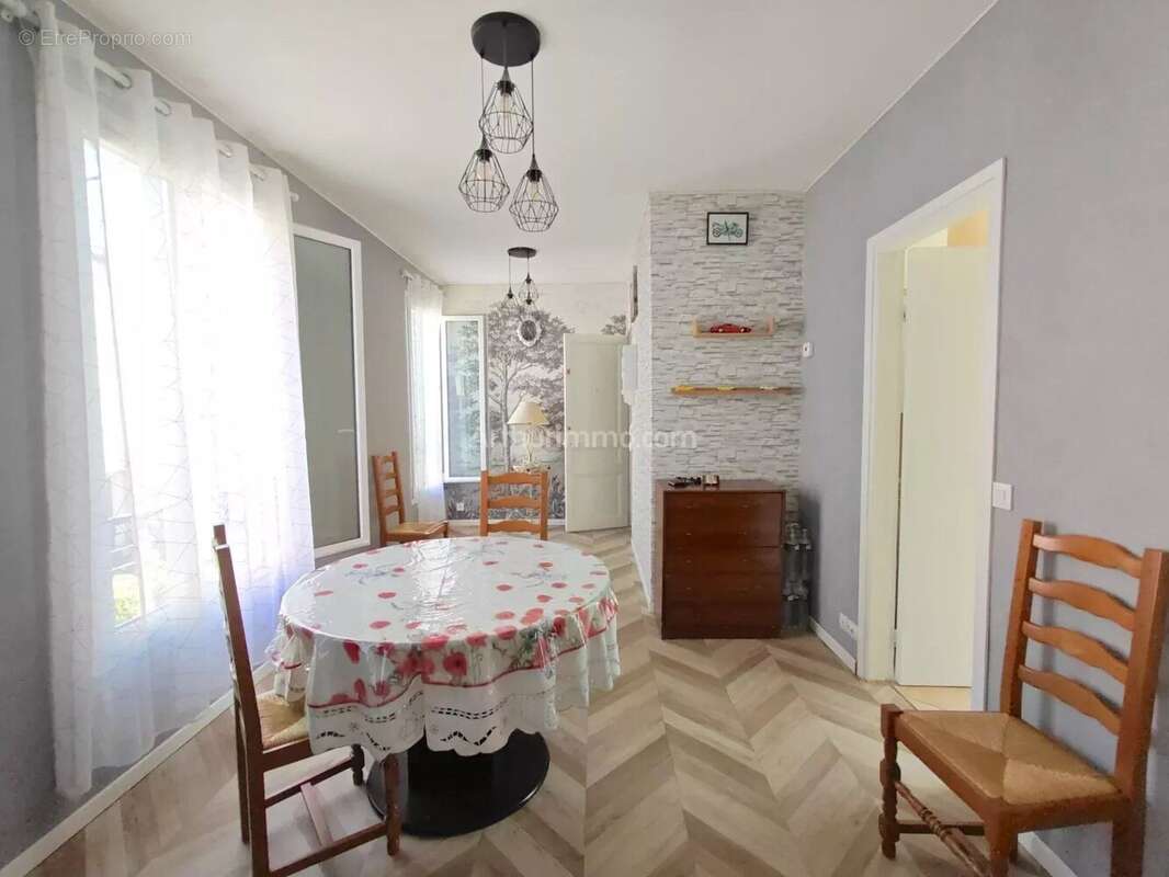 Appartement à VILLENEUVE-SAINT-GEORGES