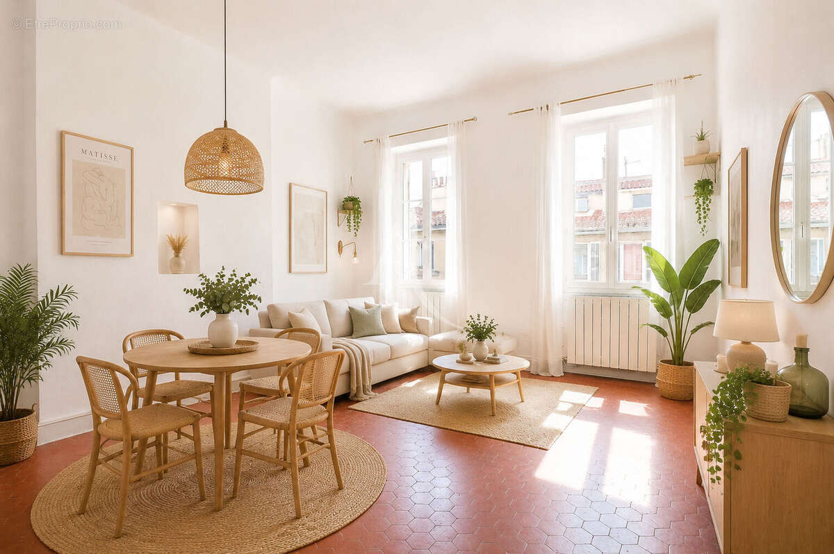 Appartement à MARSEILLE-1E