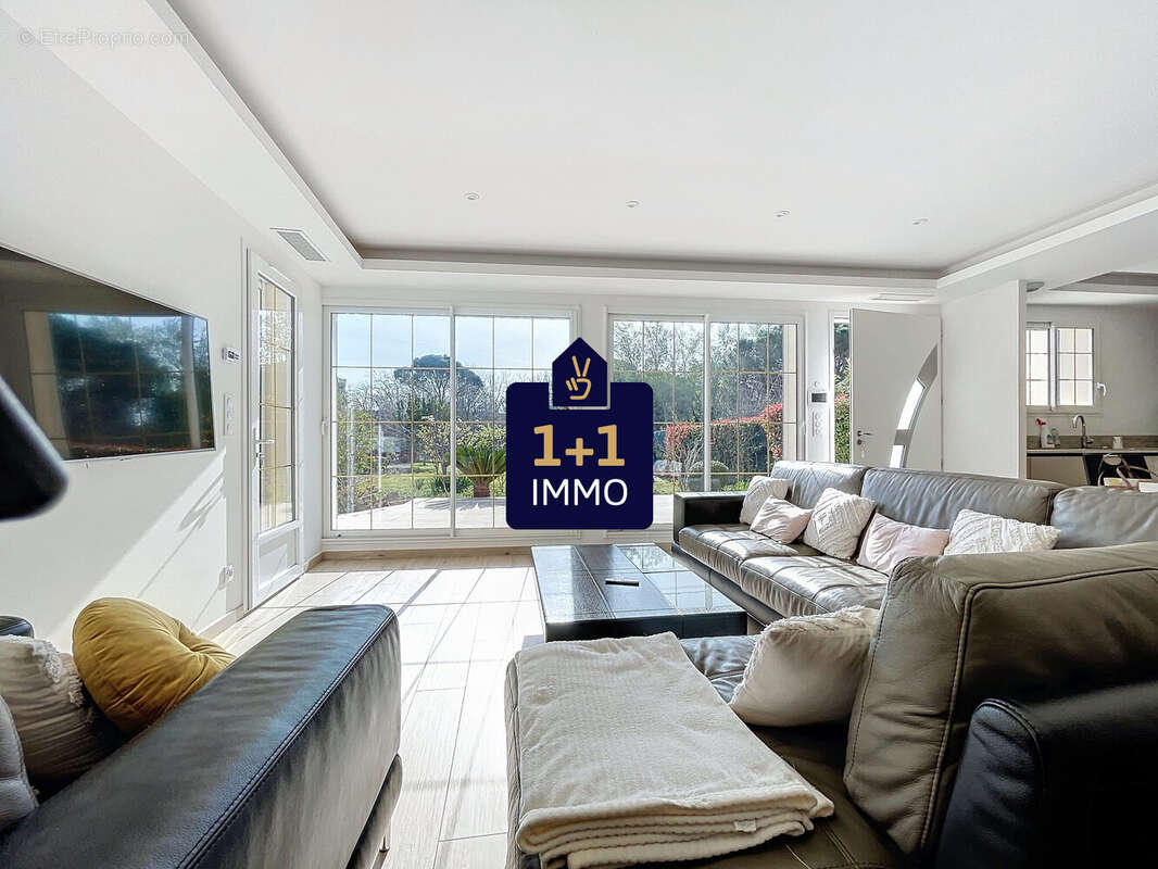 Maison 687 m² à Puget-Sur-Argens  - photo 5