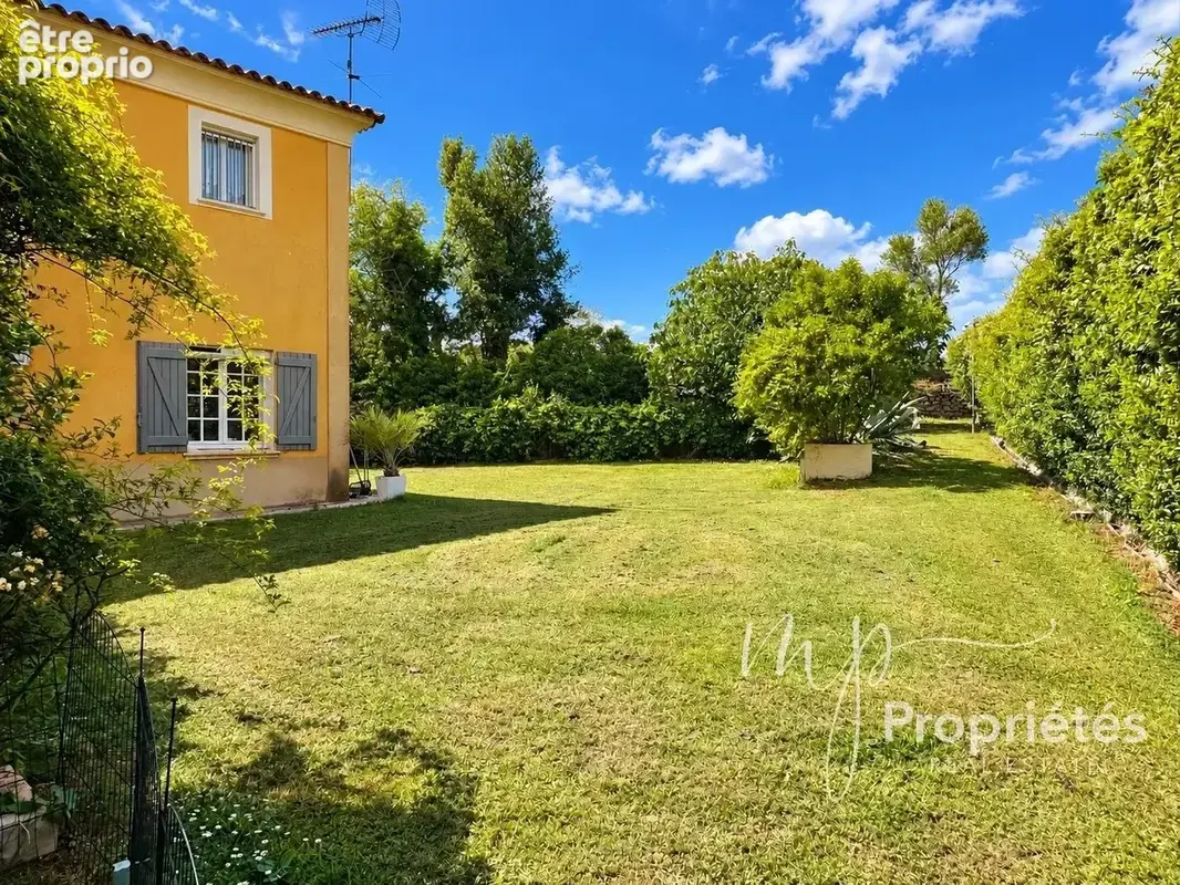 A vendre  villa a salernes – propriété familiale avec piscine et studio indépendant - photo 2