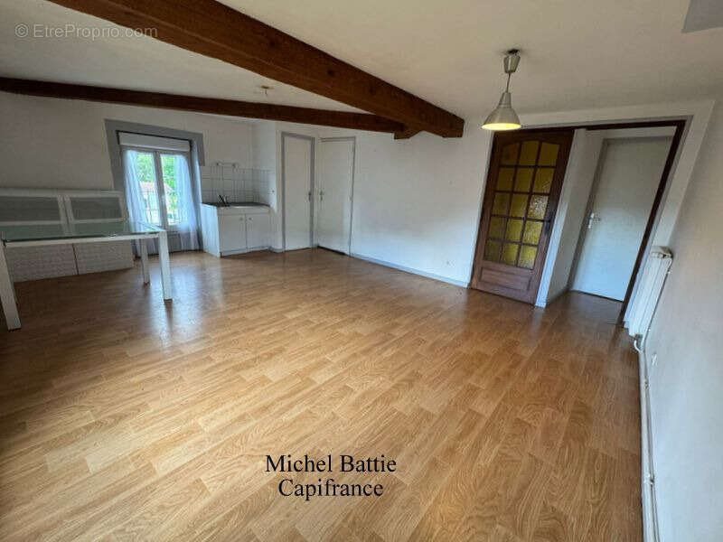 Appartement à LA FOUILLOUSE