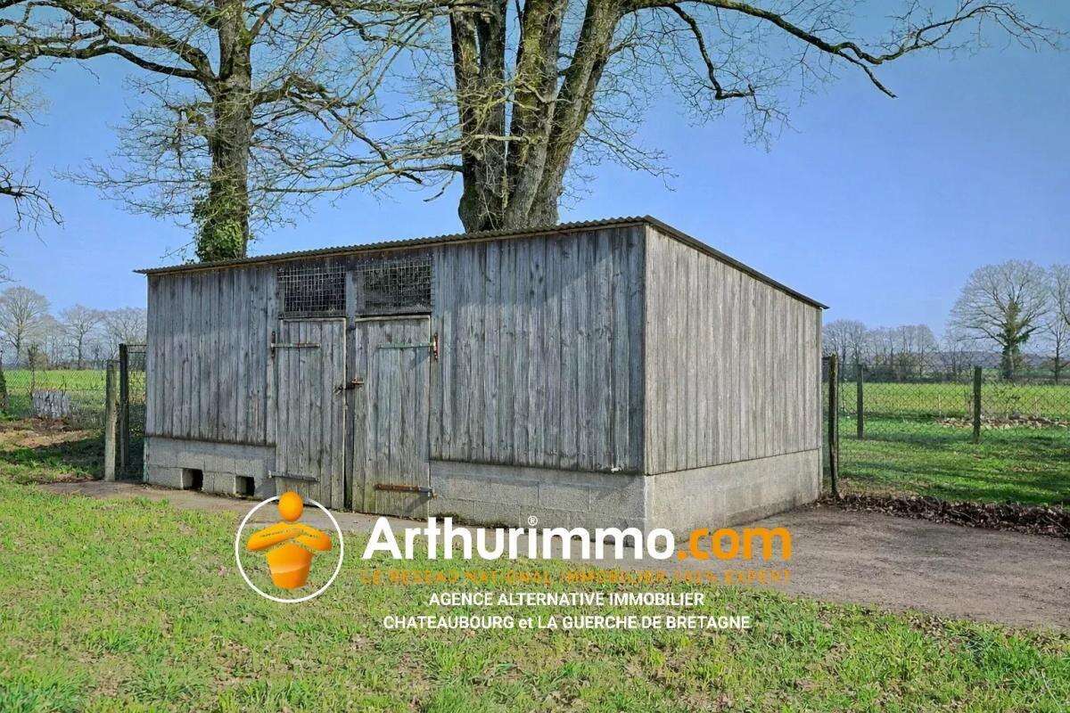 Maison à ARGENTRE-DU-PLESSIS