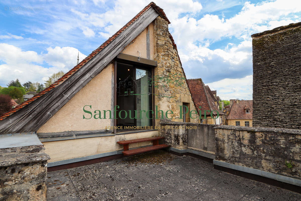 Appartement à SARLAT-LA-CANEDA