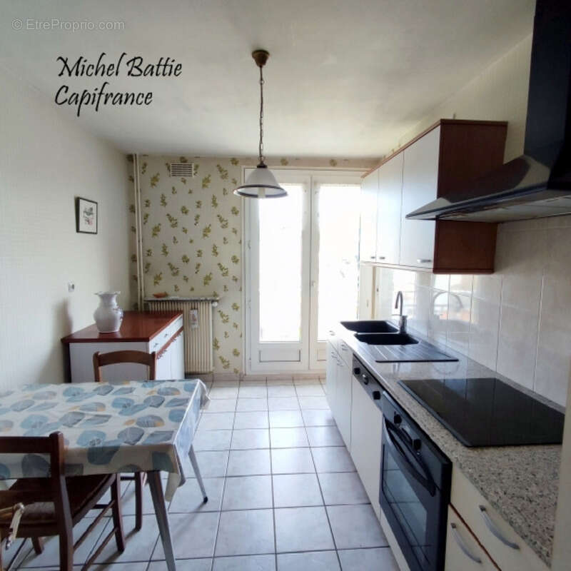 Appartement à SAINT-ETIENNE