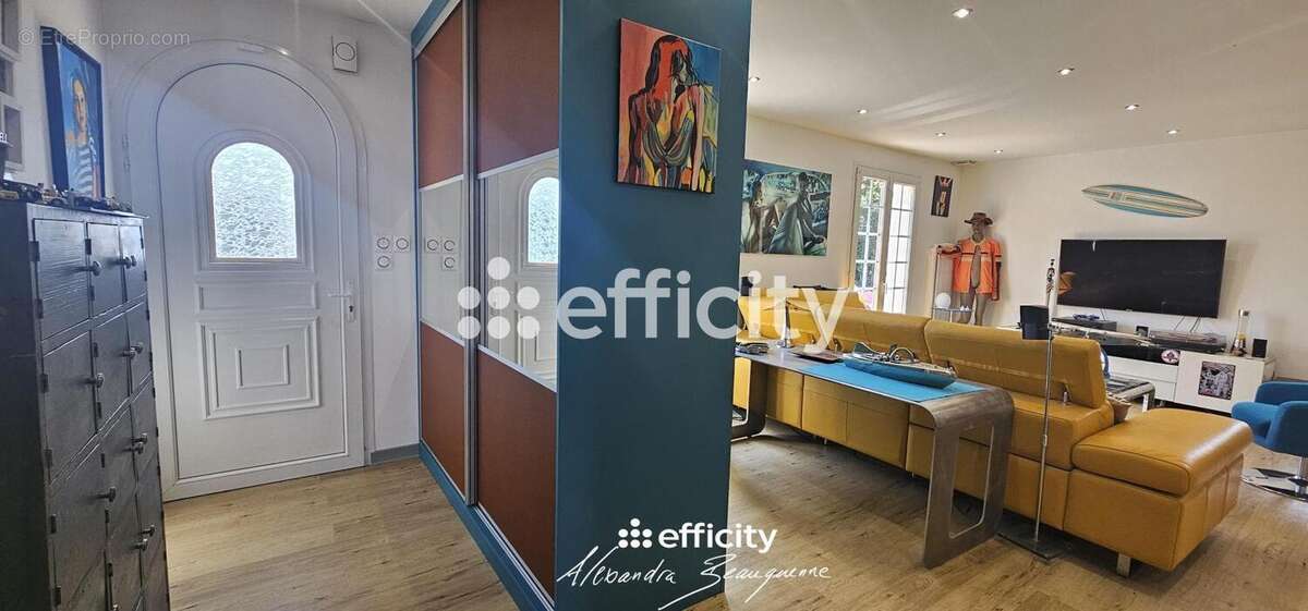 Maison 115 m² à Chauray  - photo 2