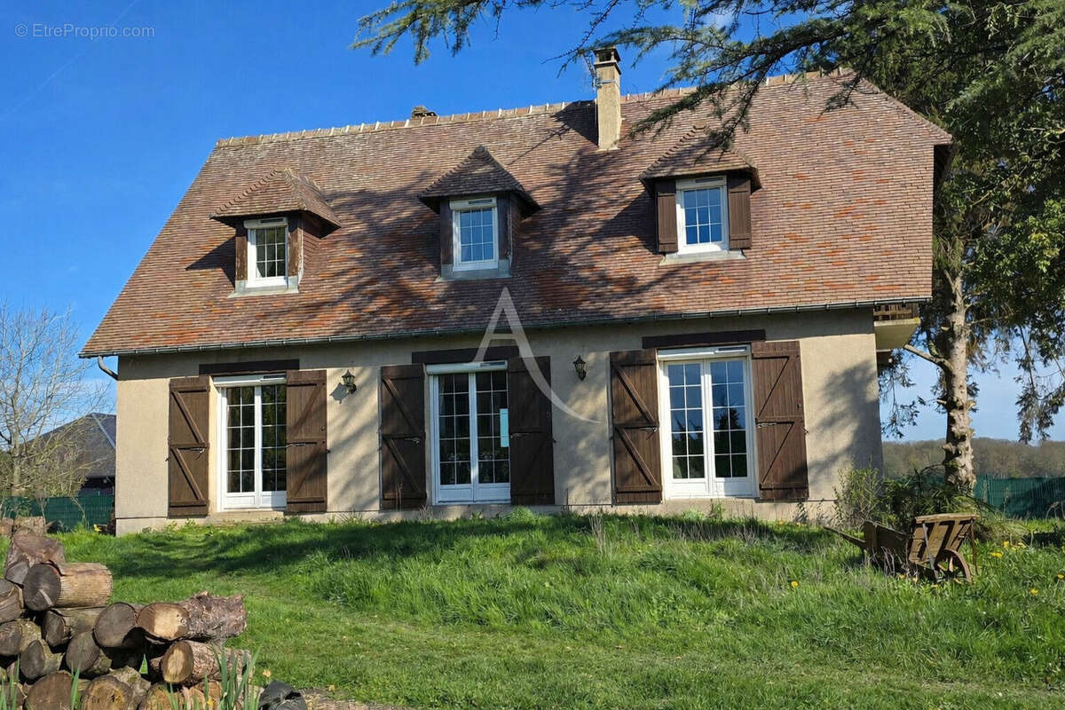Maison à ETREPAGNY