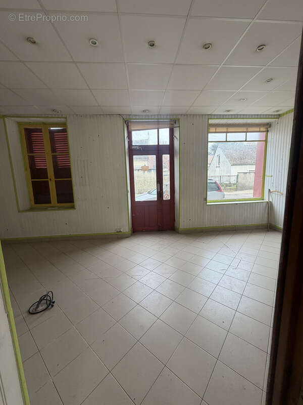 Maison à CHATENAY-SUR-SEINE