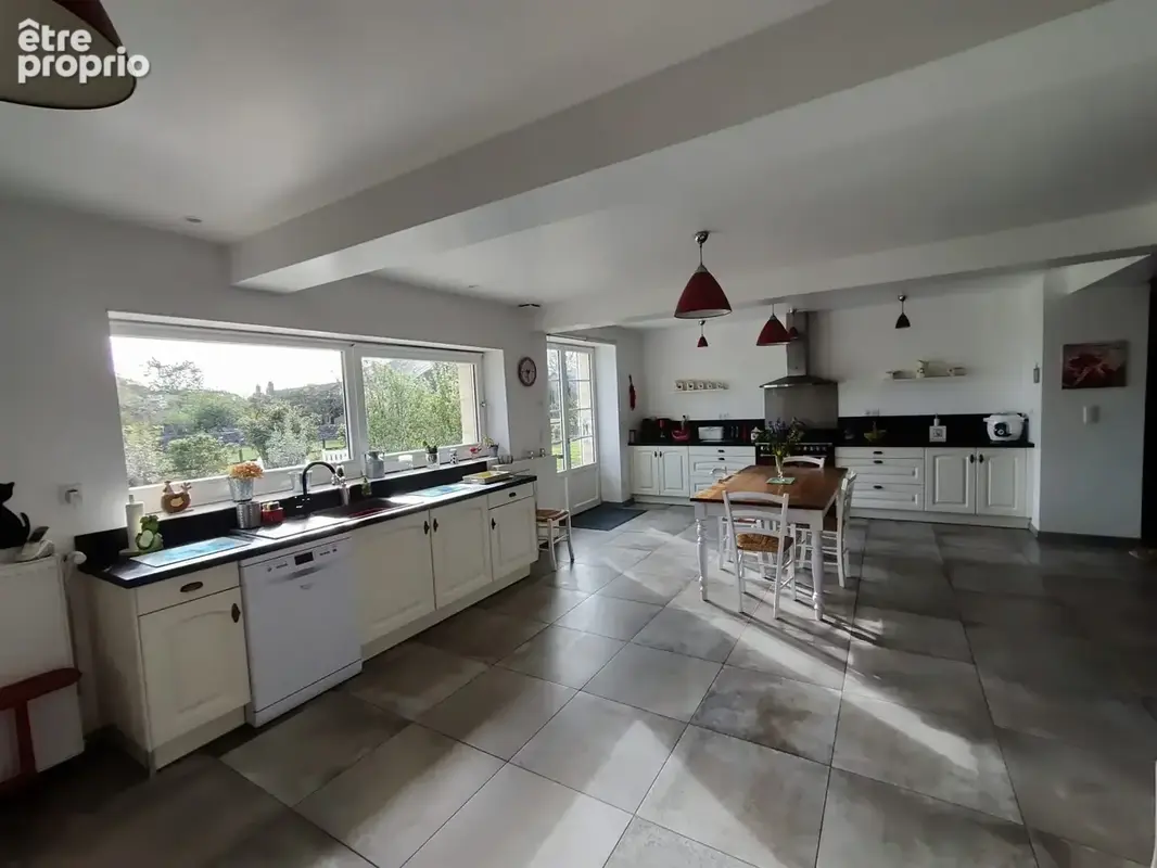 Maison 6 pièces 260 m² à vendre à Sainte-Radegonde (86300) - photo 4