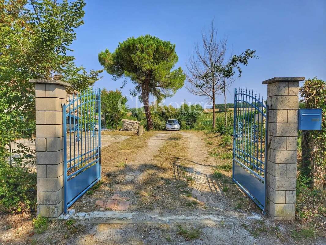 Vivre et entreprendre dans le Sud-Ouest de la France – Propriété de caractère avec gîte, appartement indépendant et piscine - photo 39