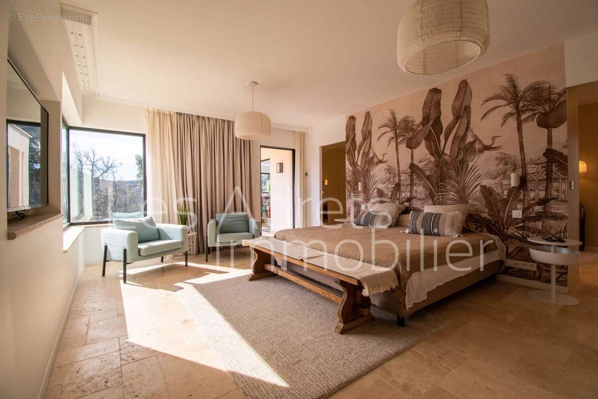 Maison à LES ADRETS-DE-L&#039;ESTEREL