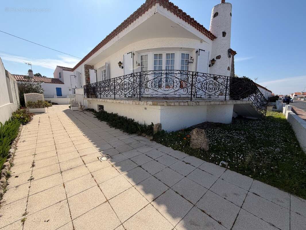 Maison à vendre 4 pièces LA GUERINIERE (85) - photo 4