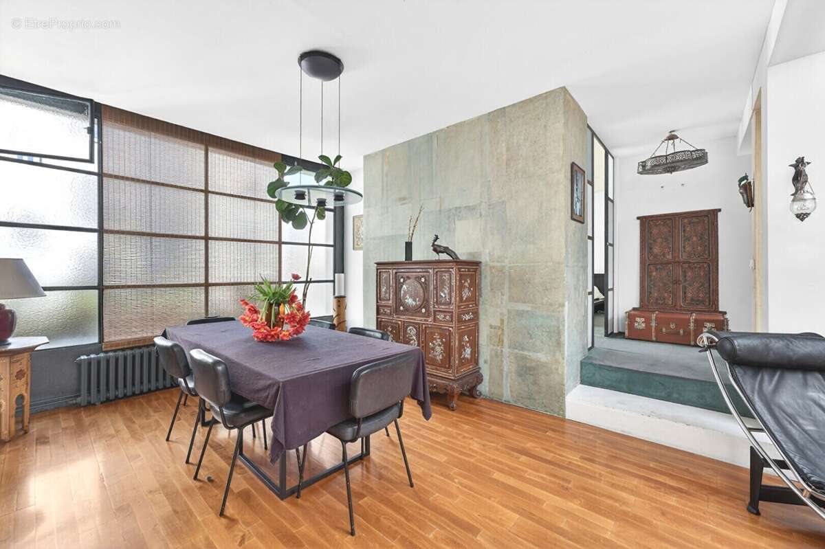 Appartement à LES LILAS