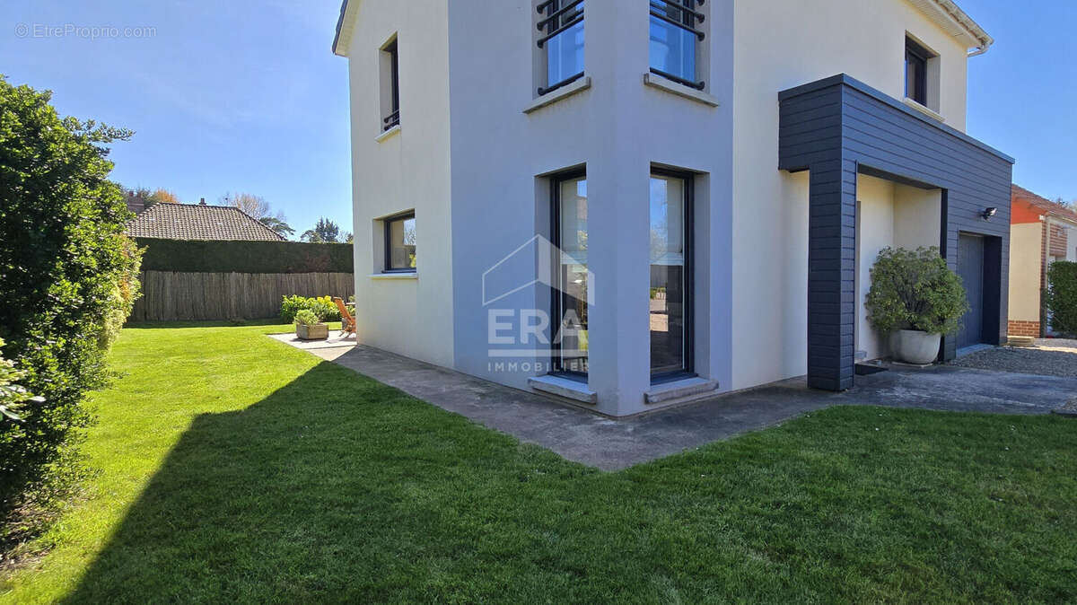 Maison à VARENGEVILLE-SUR-MER