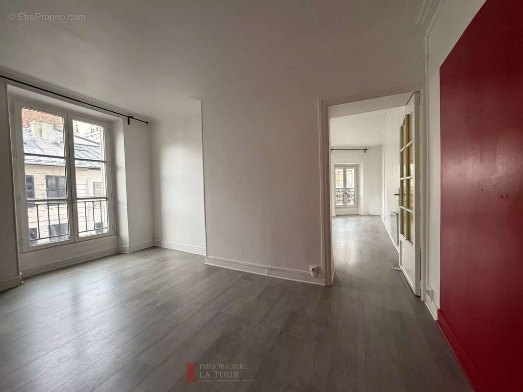 Appartement à PARIS-16E